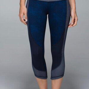 Lululemon Wunder Under  Crop Sashiko Size 4